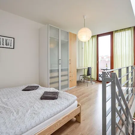 Apartman Guestin 2room Apt With Terrace @ Novakovych