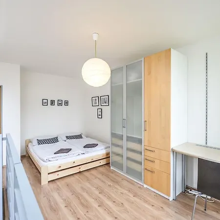 Guestin 2room Apt With Terrace @ Novakovych Apartman Prága